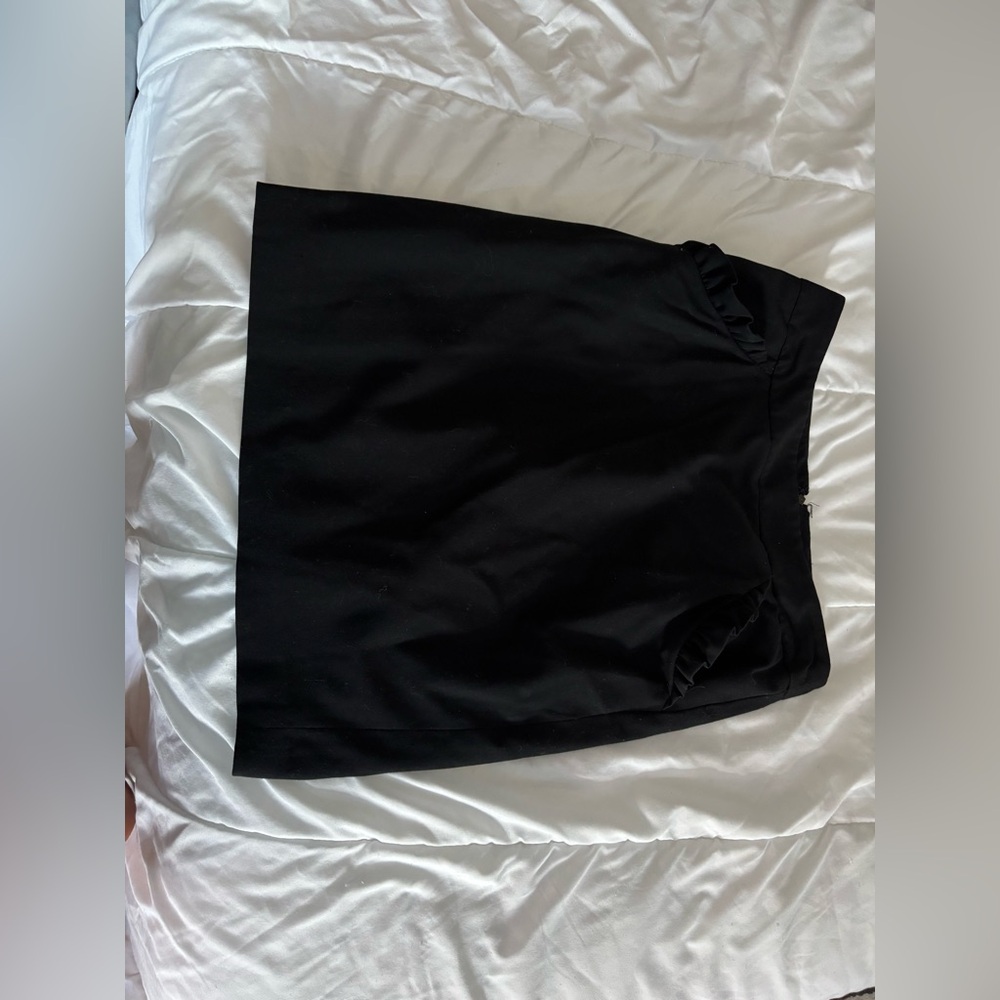 Black skirt